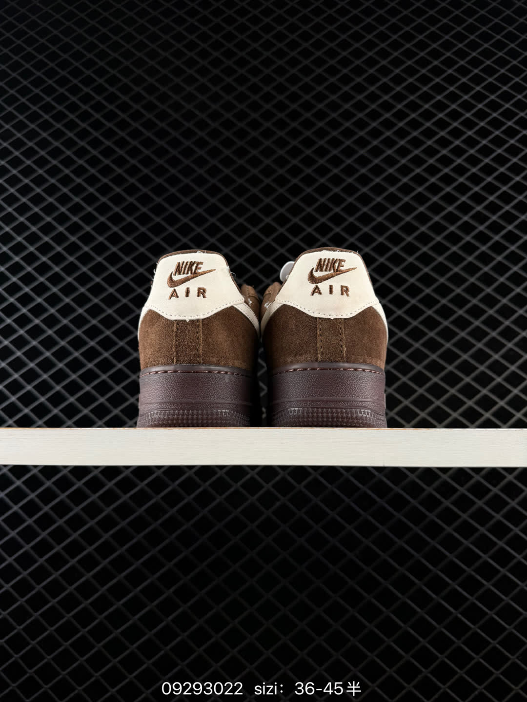 Nike Air Force 1-IQ0136